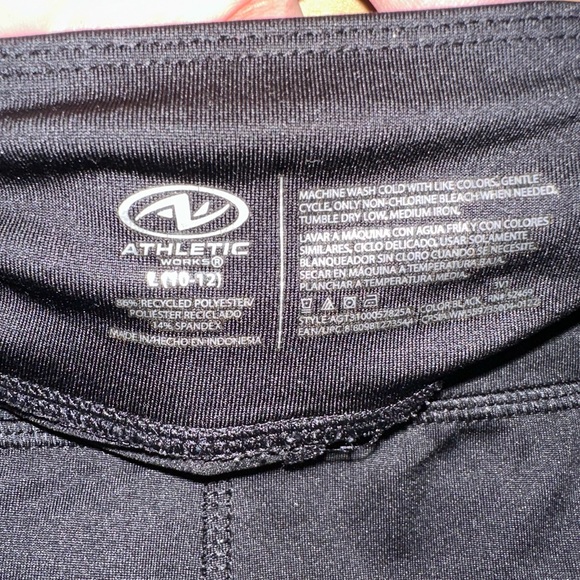 Athletic Shorts Kids Black Large 10-12 - Picture 3 of 4